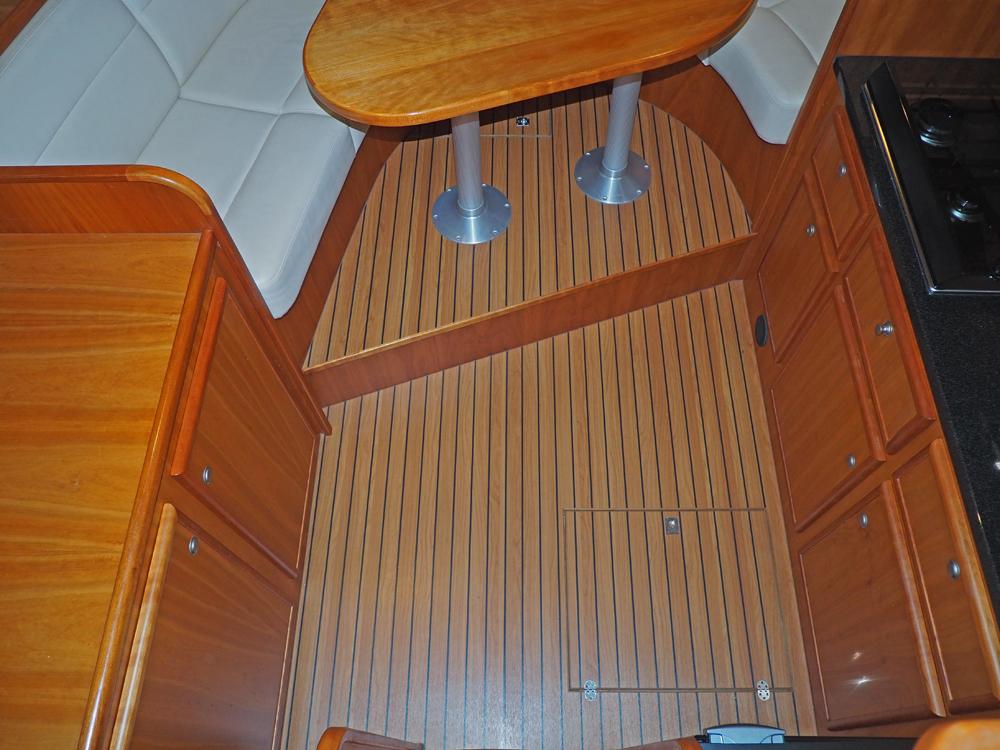 Vorschiff, Innenausstattung